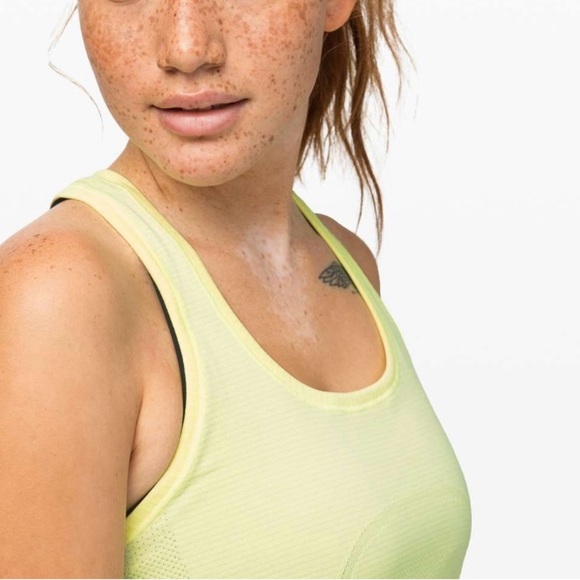 Lululemon Swiftly Tech Racerback Tank - Florid Flash (Size 6) Yoga - Picture 4 of 6